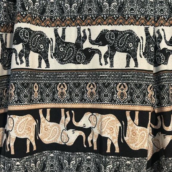 Elephant theme flare pants in size XL - Picture 5 of 12